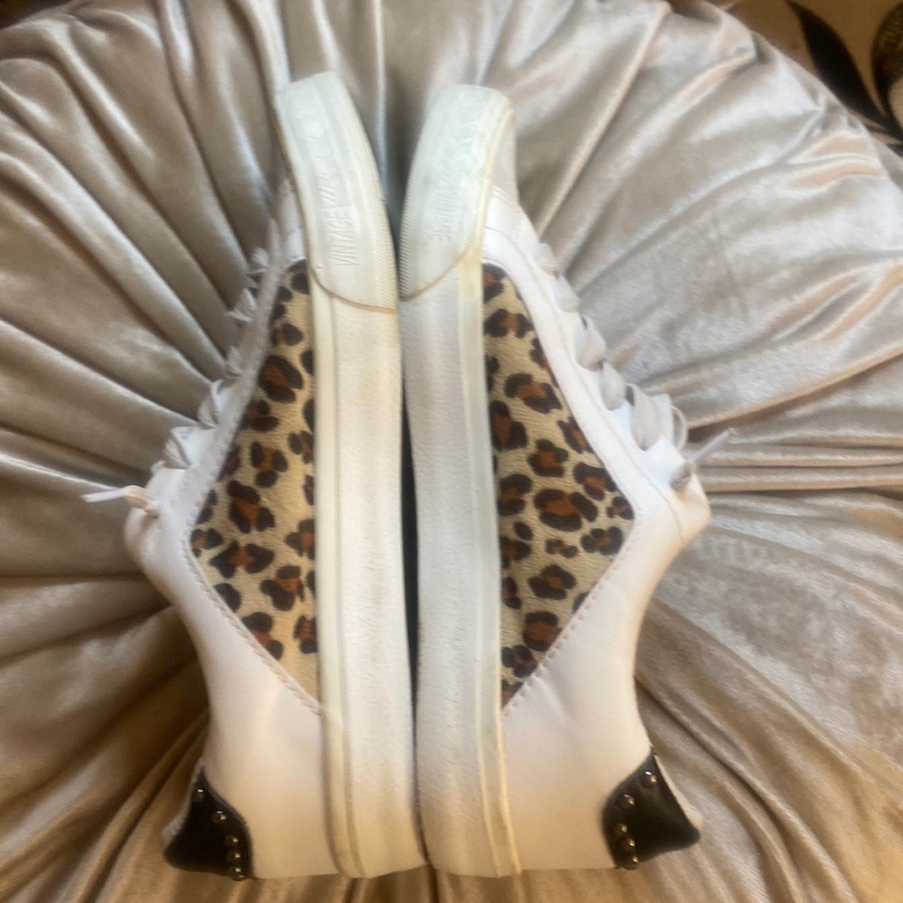 ๐ Vintage Havana Leopard white Lace Up Sneakers size 8 - Picture 4 of 7